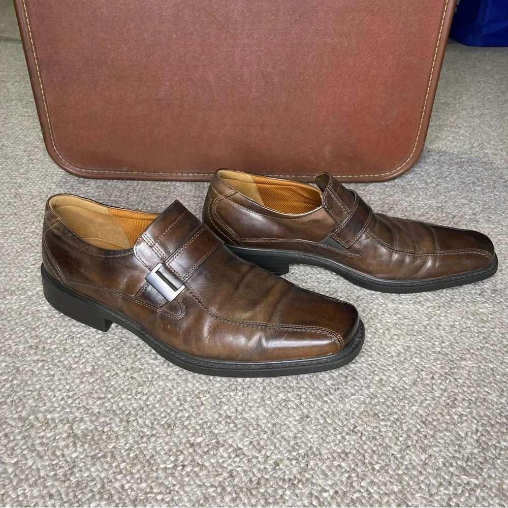 Ecco leather slip on loafers